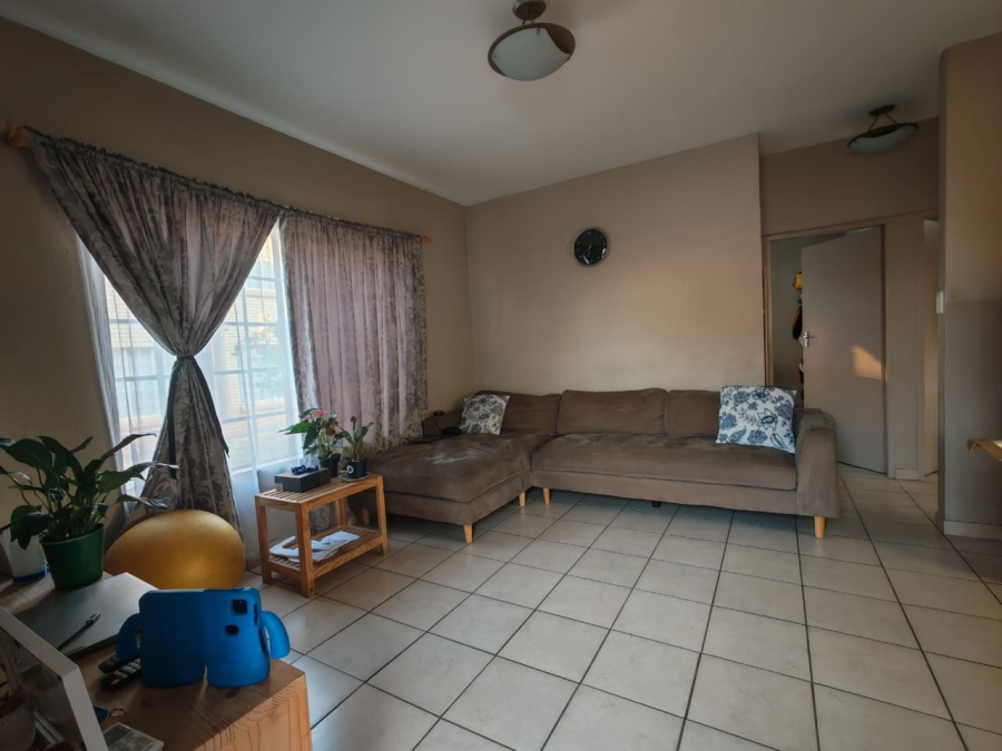 2 Bedroom Property for Sale in Waterval East North West